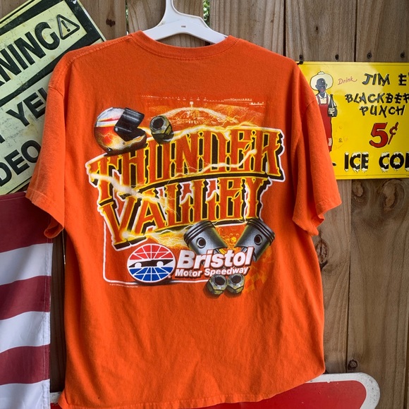 2014 Thunder Valley Bristol Motor speedway  Racing T-shirt Size XL - Picture 4 of 7
